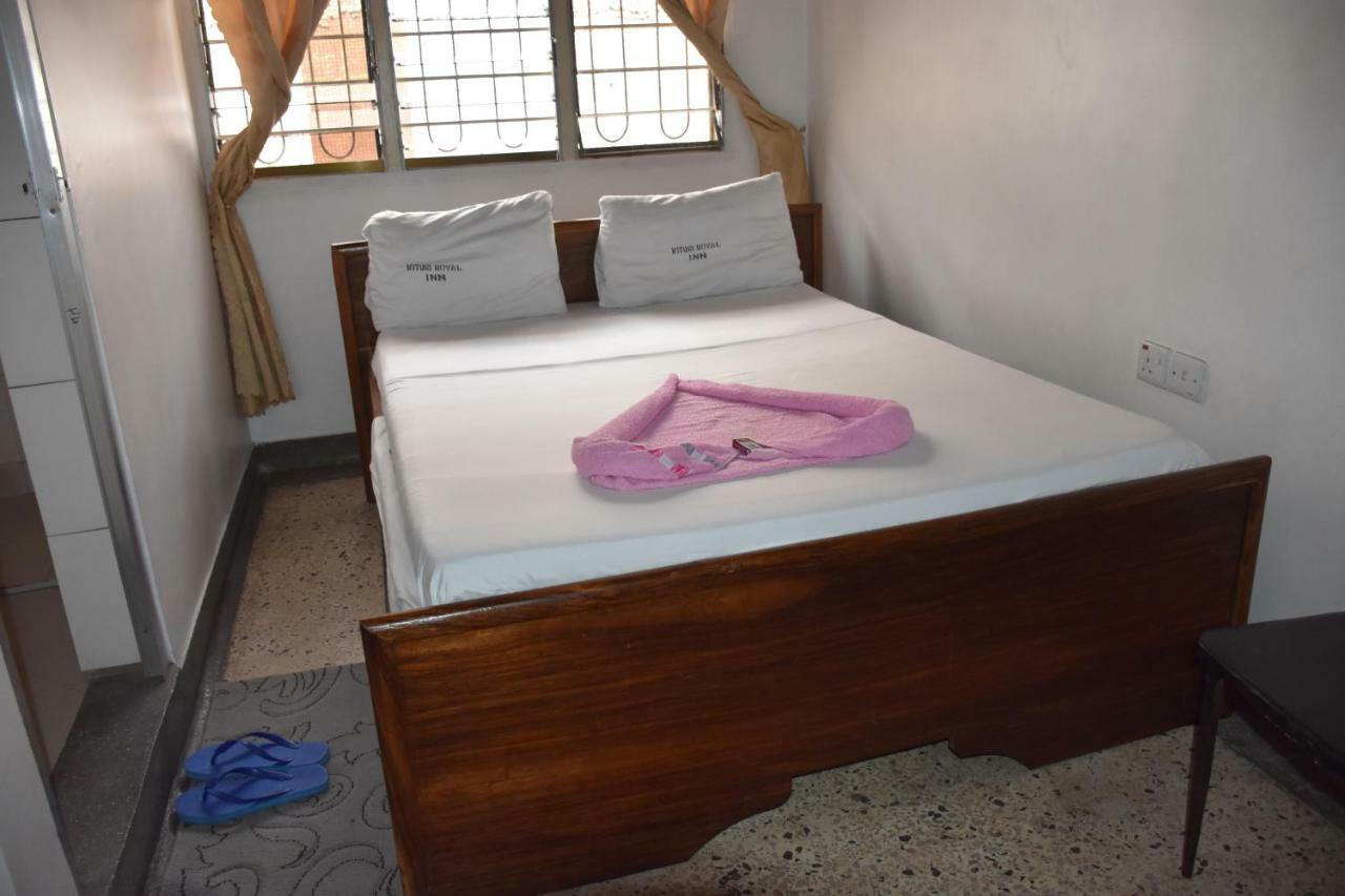 Kituri Royal Annex Bed & Breakfast Darüsselam Oda fotoğraf